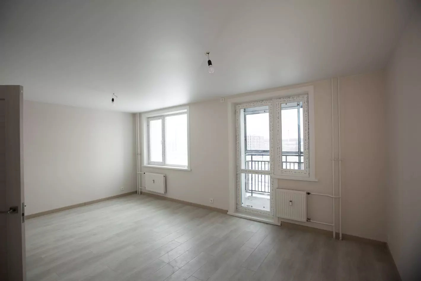 Первые ключи передали собственникам квартир последней очереди жилого комплекса «Начало»