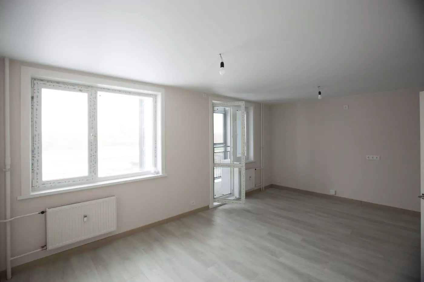 Первые ключи передали собственникам квартир последней очереди жилого комплекса «Начало»